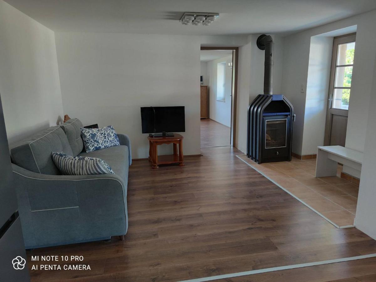 Das Blaue Haus Guesthouse - Kovacshida المظهر الخارجي الصورة